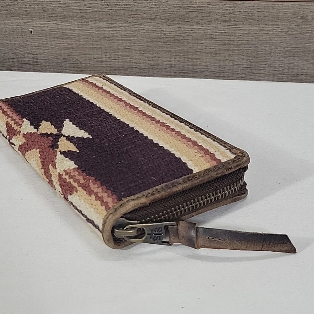 STS Ranchwear Southwestern Stripe Tapestry Leather Zip Around Wallet